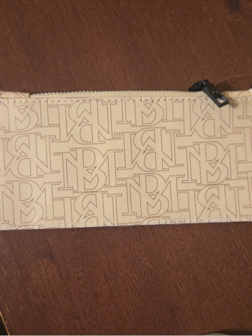 Bagley Mischka Cream Logo Card Holder with Snap Strap and Metal Emblem - Picture 4 of 7